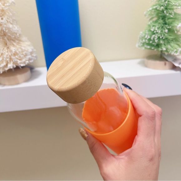 2x Reusable Glass Water Bottle With Bamboo Lid 18.5 oz - Picture 4 of 11